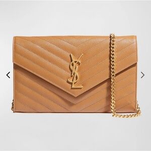 YSL
SAINT LAURENT CLASSIC CASSANDRE CHAIN WALLET IN GRAIN DE POUDRE LEATHER